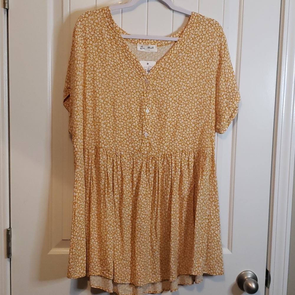 Rae Mode floral flowy blouse